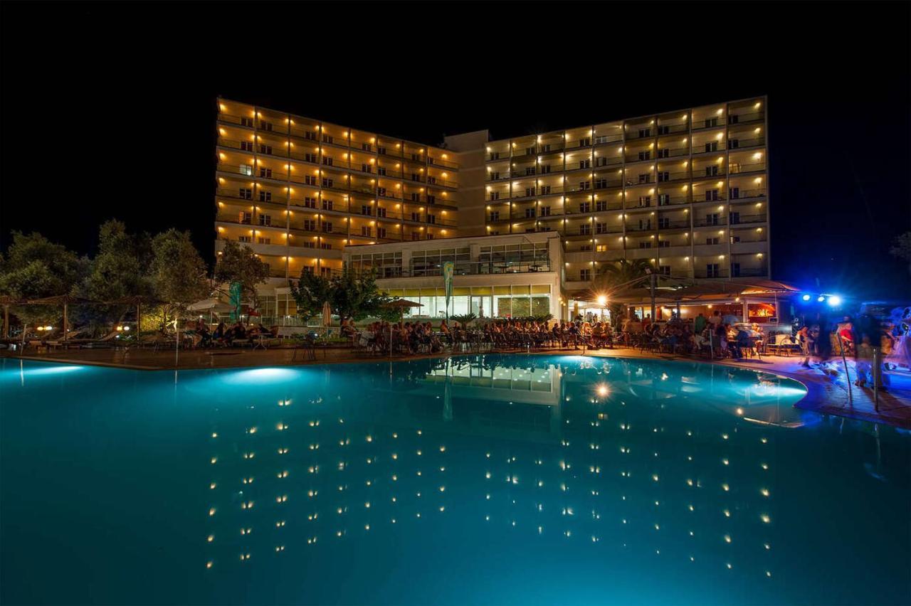 Evia Riviera Resort Amarynthos Esterno foto