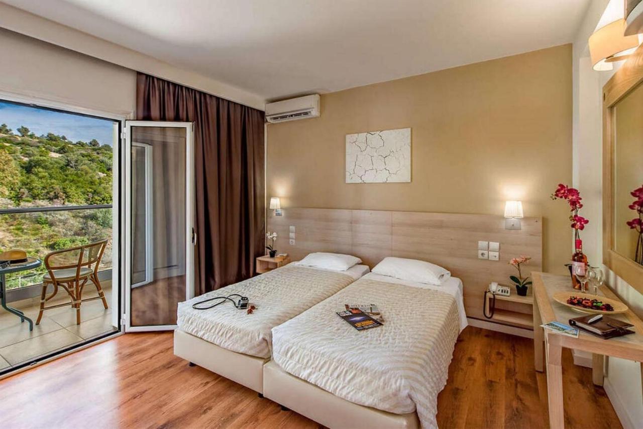Evia Riviera Resort Amarynthos Esterno foto